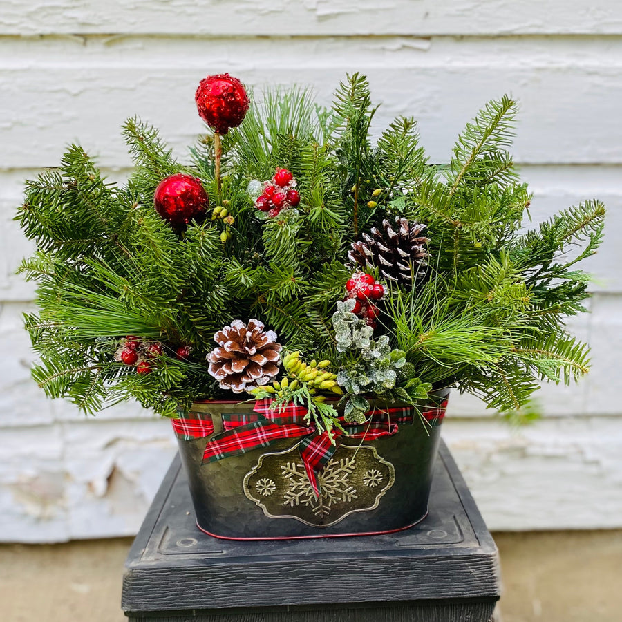 Metal Centerpiece, 7.5"-Decorative Evergreens-Christmas Delivered